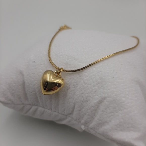 Jewelry - Gold Heart Bracelet